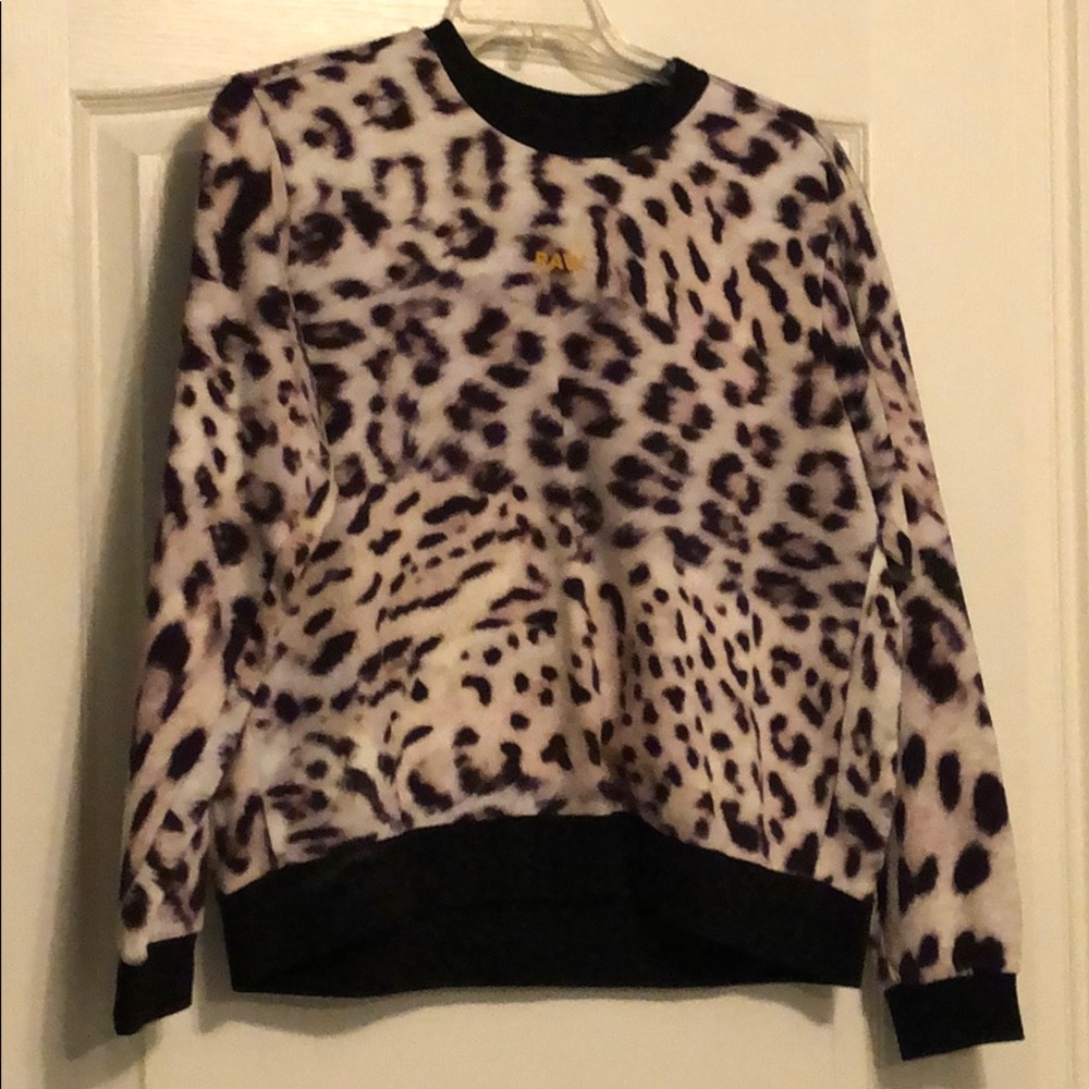 G-Star sweatshirt size XL.